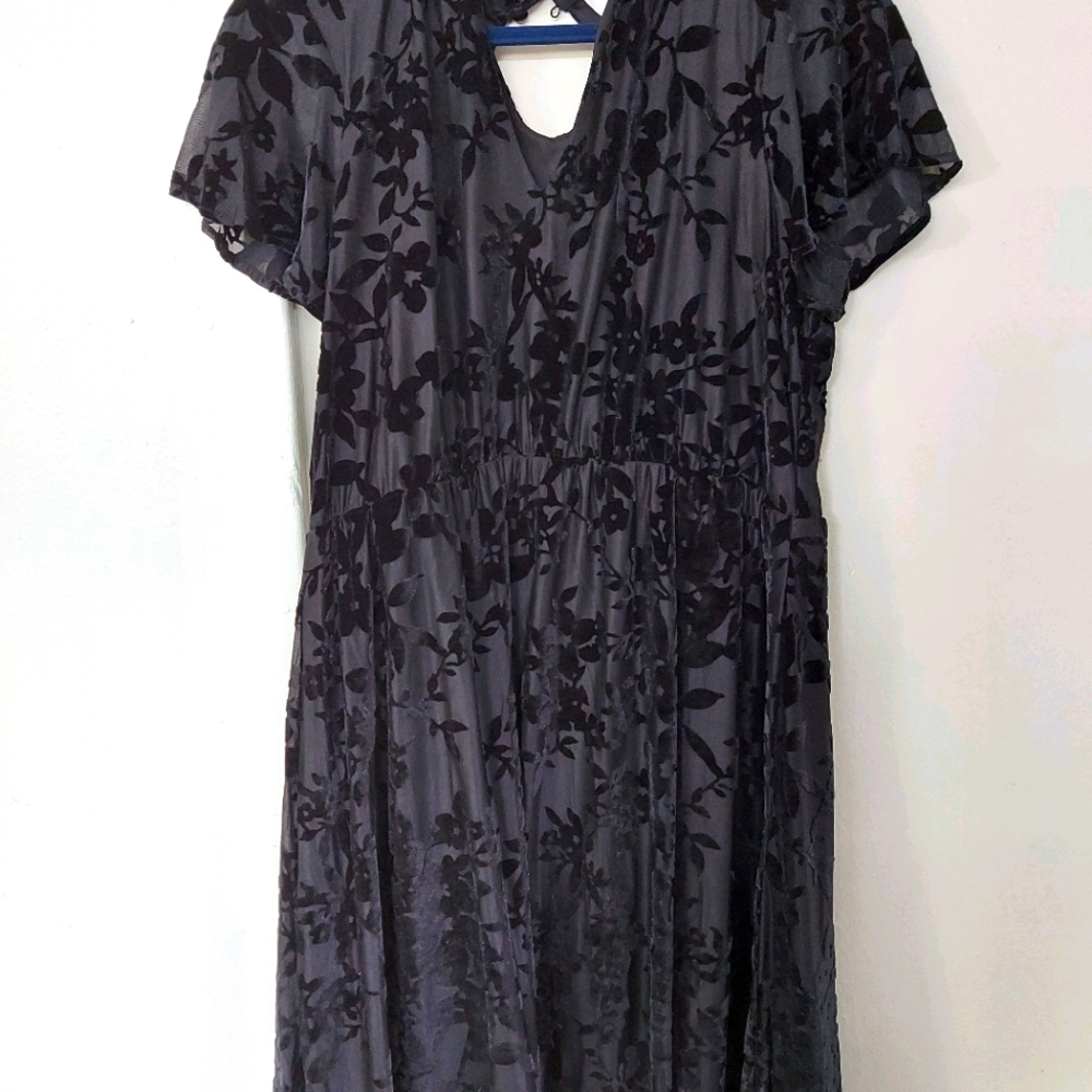 Luxurious black dress